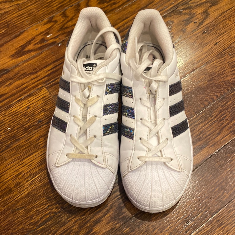 Adidas girls size 2 1/2 sneakers worn 2 times